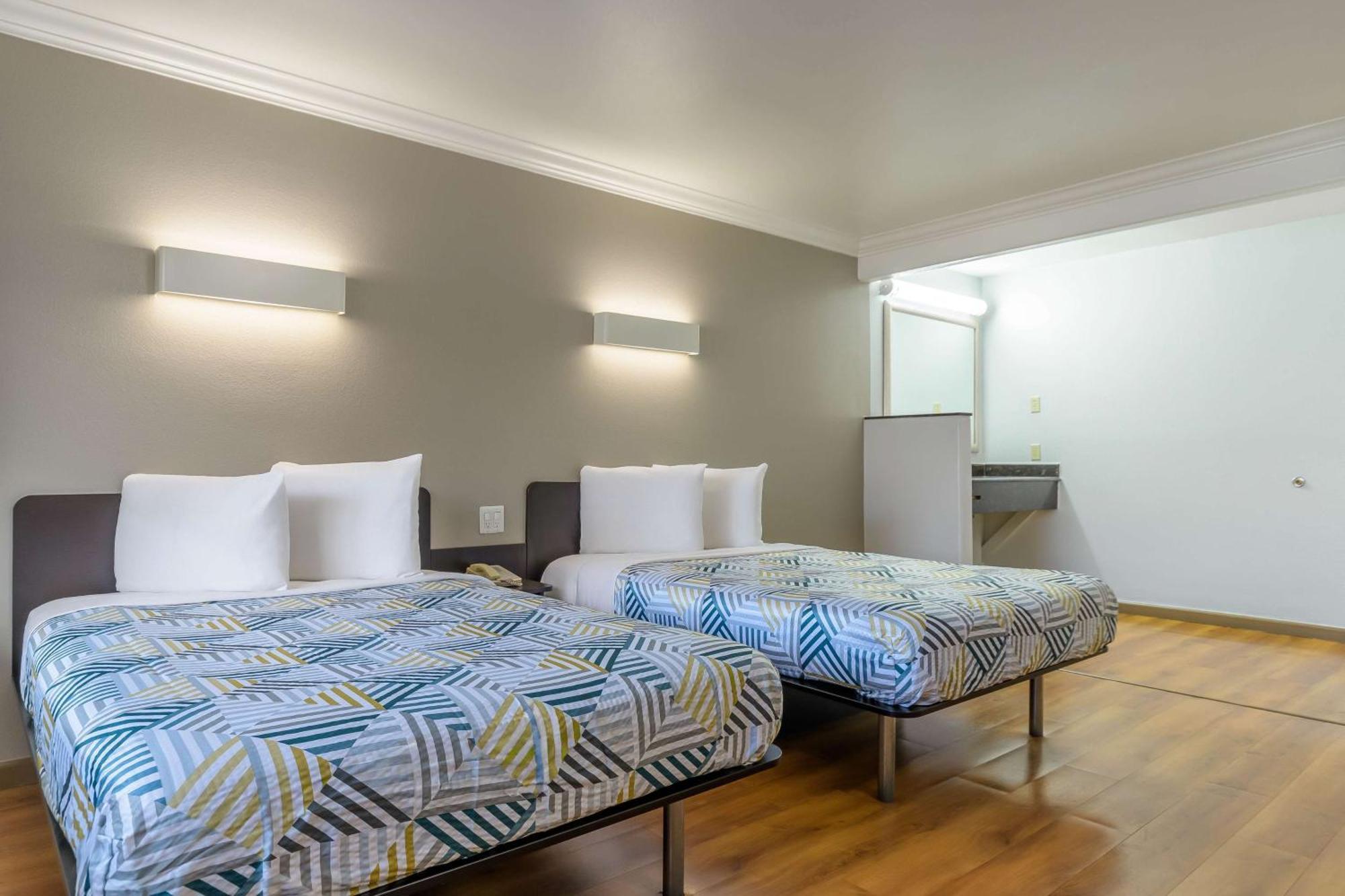 Motel 6-San Jose, Ca - Convention Center Kültér fotó