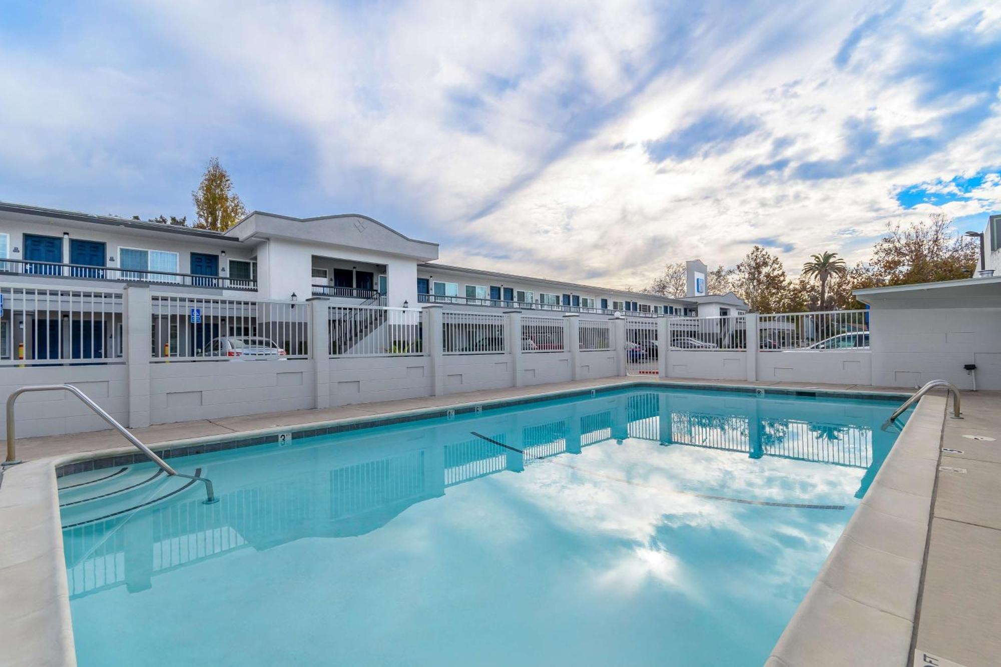 Motel 6-San Jose, Ca - Convention Center Kültér fotó