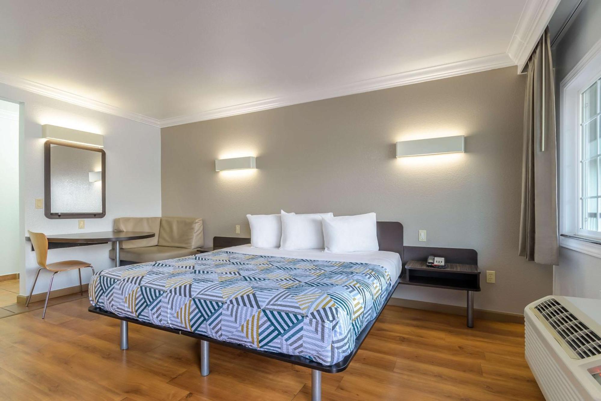 Motel 6-San Jose, Ca - Convention Center Kültér fotó