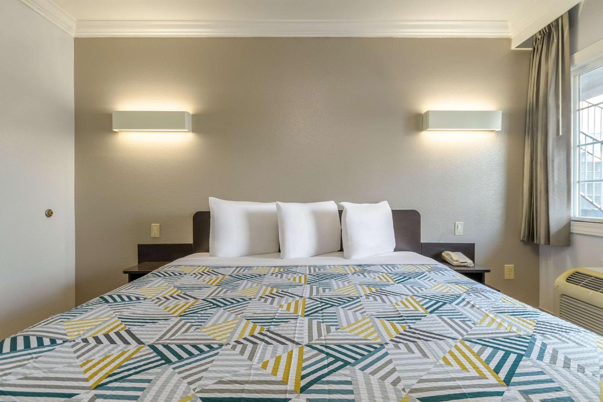 Motel 6-San Jose, Ca - Convention Center Kültér fotó