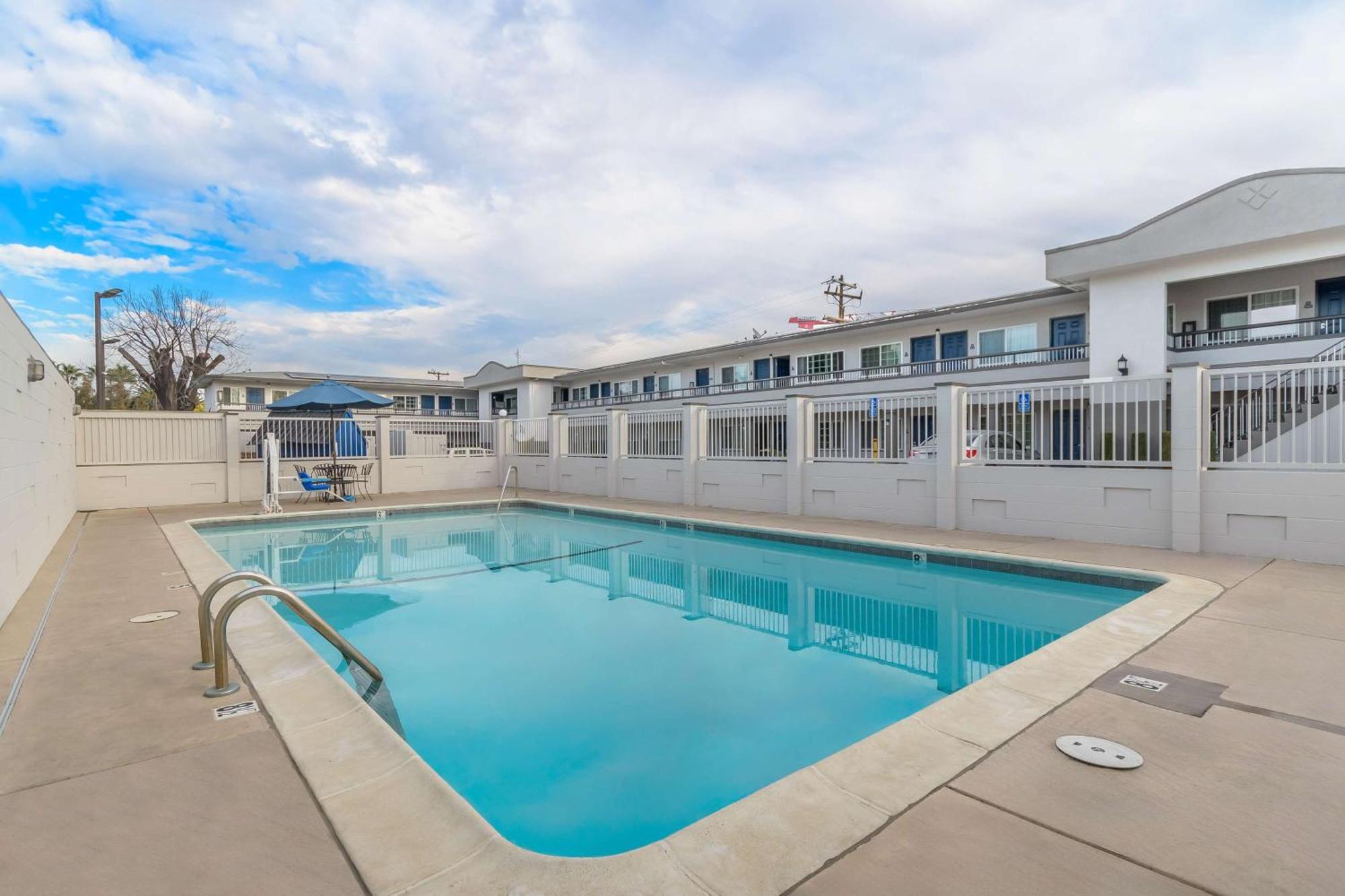 Motel 6-San Jose, Ca - Convention Center Kültér fotó